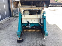 Tennant 215 d zelfrijdende veegmachine - afbeelding 7 van  17