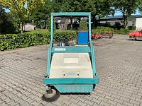 Tennant 235e zelfrijdende veegmachine - afbeelding 2 van  5
