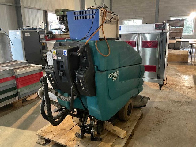 Tennant 5680 vloerreiniger - afbeelding 6 van  8
