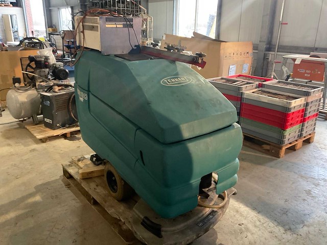 Tennant 5680 vloerreiniger - afbeelding 3 van  8
