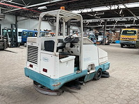 Tennant 8410 zelfrijdende veegmachine - afbeelding 7 van  12
