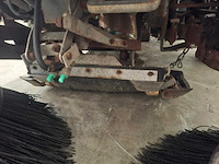 Tennant green machines 636 straatveegmachine - afbeelding 11 van  22