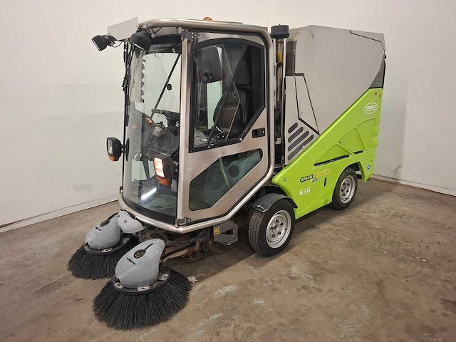Tennant green machines 636 straatveegmachine - afbeelding 1 van  22