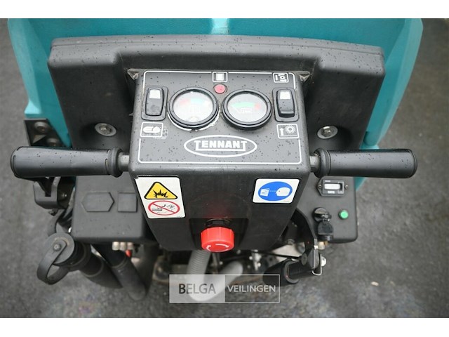 Tennant schrob-zuigmachine - afbeelding 10 van  16