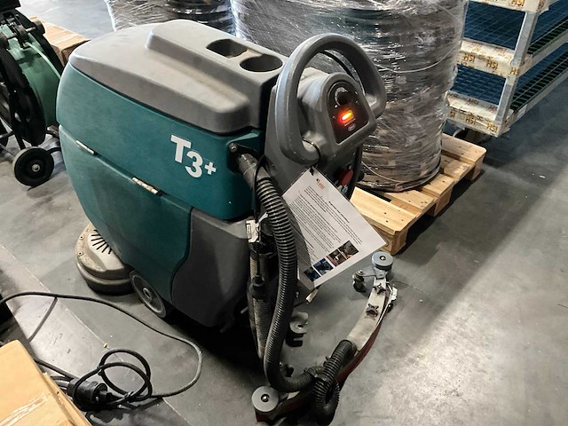 Tennant t3+ vloerreiniger - afbeelding 3 van  5