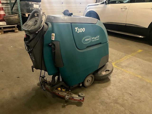 Tennant t300 ec-h2o nanoclean achterloop-schrobmachine - afbeelding 5 van  10