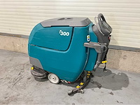 Tennant t300 zelfrijdende schob-zuigmachine - afbeelding 3 van  9