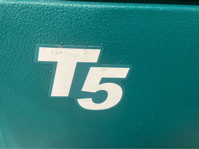 Tennant t5 zelfrijdende schrobmachine - afbeelding 8 van  10