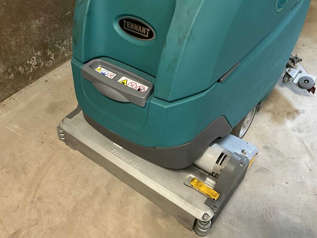Tennant t500 nanoclean zelfrijdende veegmachine - afbeelding 2 van  2