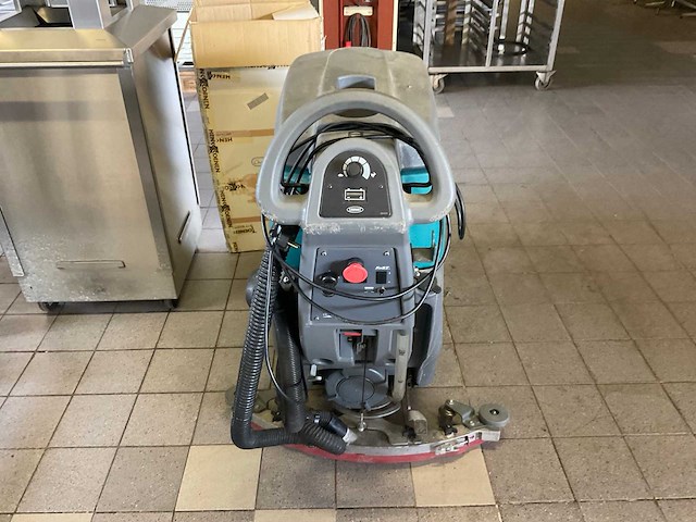 Tennat t3 zelfrijdende veeg- schrobmachine - afbeelding 3 van  9