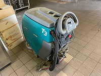 Tennat t3 zelfrijdende veeg- schrobmachine - afbeelding 4 van  9
