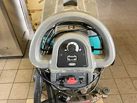 Tennat t3 zelfrijdende veeg- schrobmachine - afbeelding 9 van  9