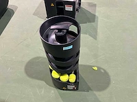 Tennis twist tennisbal houder