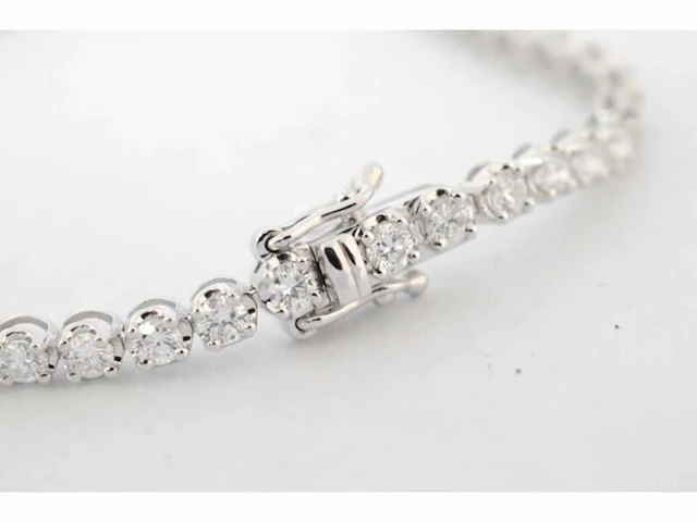 Tennisarmband met 1.30 carat diamanten - afbeelding 4 van  7