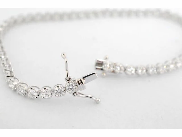 Tennisarmband met 1.30 carat diamanten - afbeelding 5 van  7