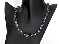 Tenniscollier met grote saffieren en natuurlijke diamanten - afbeelding 1 van  11