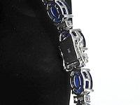 Tenniscollier met grote saffieren en natuurlijke diamanten - afbeelding 9 van  11