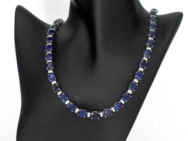 Tenniscollier met grote saffieren en natuurlijke diamanten - afbeelding 1 van  9