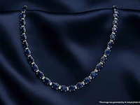 Tenniscollier met grote saffieren en natuurlijke diamanten - afbeelding 4 van  11