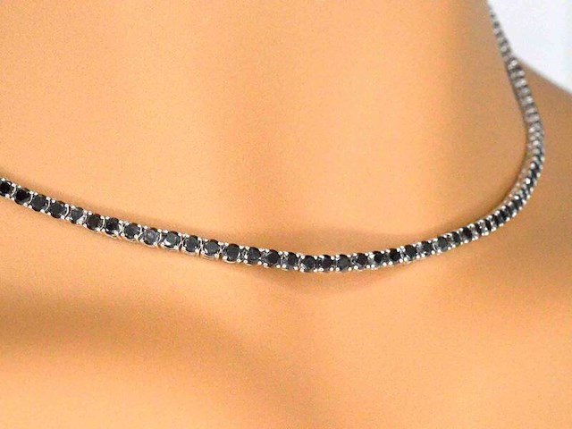 Tenniscollier met natuurlijke zwarte diamanten (enhanced) - afbeelding 8 van  12