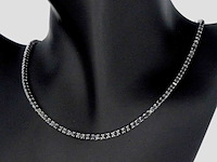 Tenniscollier met natuurlijke zwarte diamanten