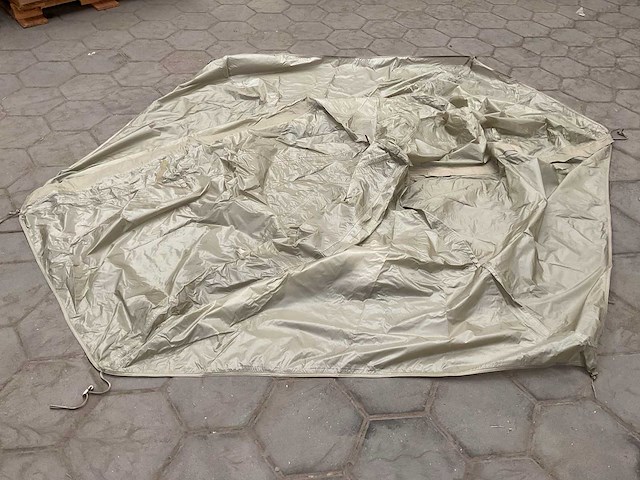 Tent - afbeelding 2 van  4