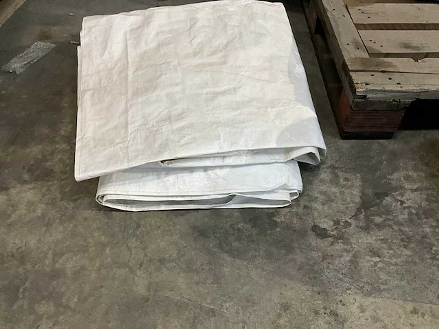 Tent - afbeelding 1 van  3