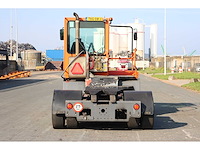 Terberg - 2011 - yt182 - 27.000kg trekvermogen - industriële trekker - afbeelding 4 van  10