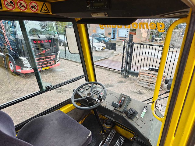 Terberg yt180 terminal trekker - afbeelding 3 van  28