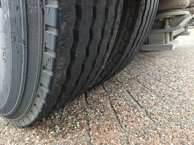 Terberg yt180 terminal trekker - afbeelding 16 van  28