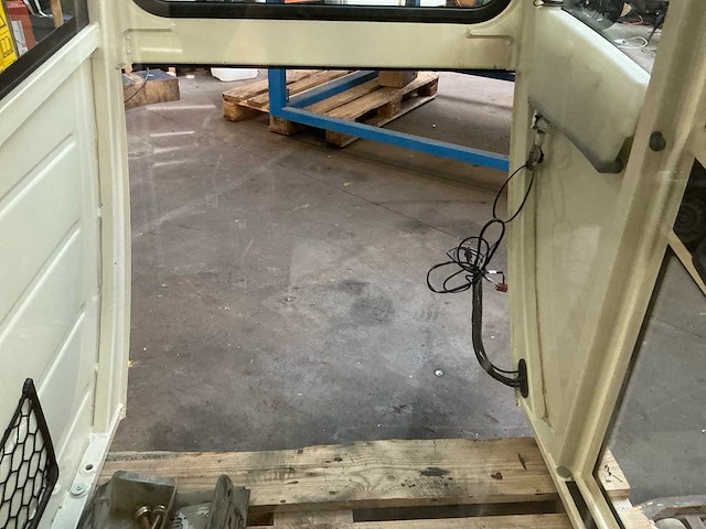 Terex/ onk tc 25 minigraafmachine cabine - afbeelding 7 van  16