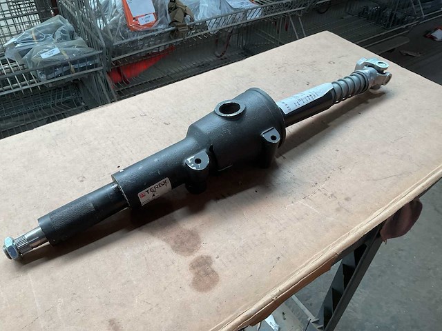Terex steering column housing - afbeelding 1 van  6