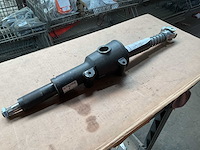Terex steering column housing - afbeelding 1 van  6