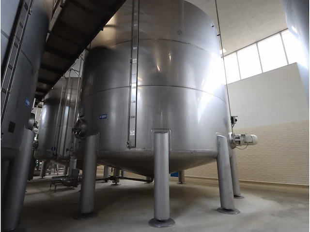 Terlet verticale opslagmengtank (65000liter) - afbeelding 5 van  12