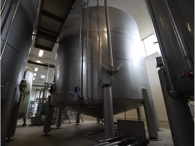 Terlet verticale opslagtank (65000liter) - afbeelding 1 van  10