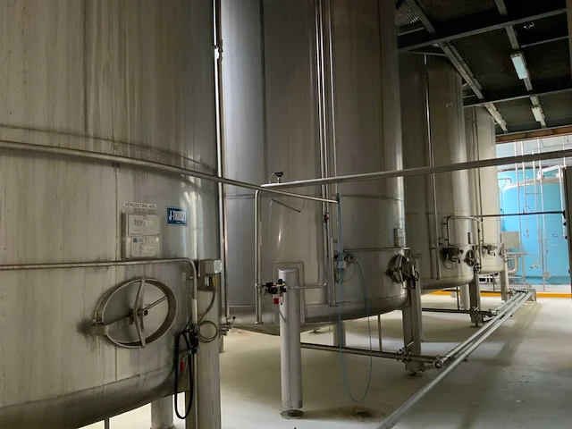 Terlet verticale vergistingtank 37500 liter (4x) - afbeelding 25 van  32