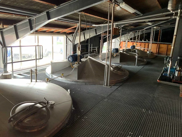 Terlet verticale vergistingtank 37500 liter (4x) - afbeelding 4 van  32