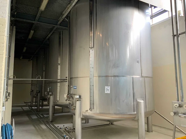 Terlet verticale vergistingtank 37500 liter (4x) - afbeelding 1 van  32
