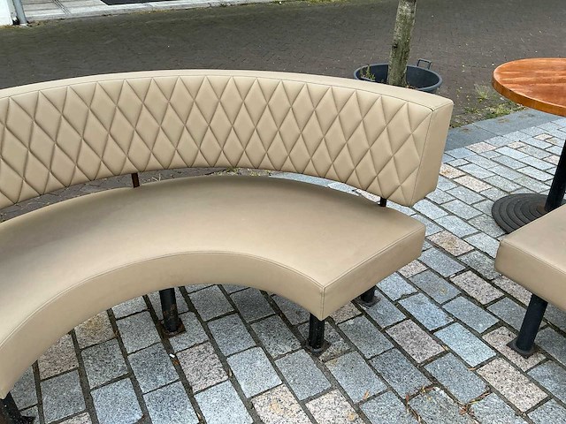 Termopol - curve - the harbour club - loungebank - afbeelding 8 van  11