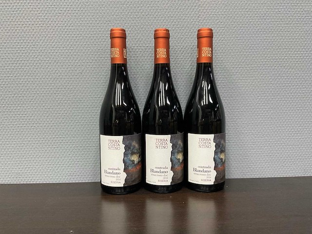 Terra costantino contrada blandado rosso 2016 (3x) - afbeelding 1 van  3