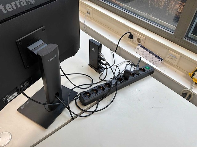 Terra en iiyama monitor (3x) - afbeelding 4 van  6