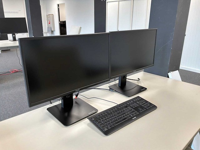 Terra en samsung monitor (7x) - afbeelding 12 van  13