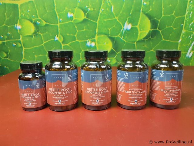 Terra voedingssupplementen, diverse soorten o.a. nettle root lycopene & zinc complex - afbeelding 1 van  13