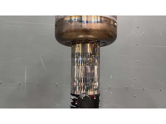 Terrace heating (nog checken) - afbeelding 2 van  2