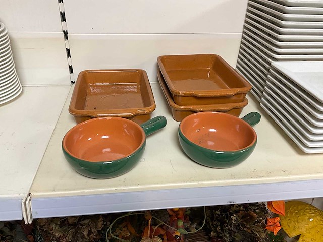 Terracotta kommen en schalen (5x) - afbeelding 1 van  4