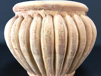 Terracotta pot - afbeelding 1 van  5