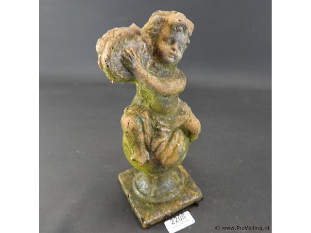 Terracotta putto op bol - afbeelding 3 van  5