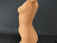 Terracotta vrouwen corso - afbeelding 3 van  5