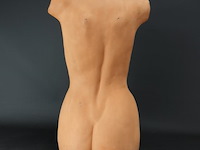 Terracotta vrouwen corso - afbeelding 4 van  5