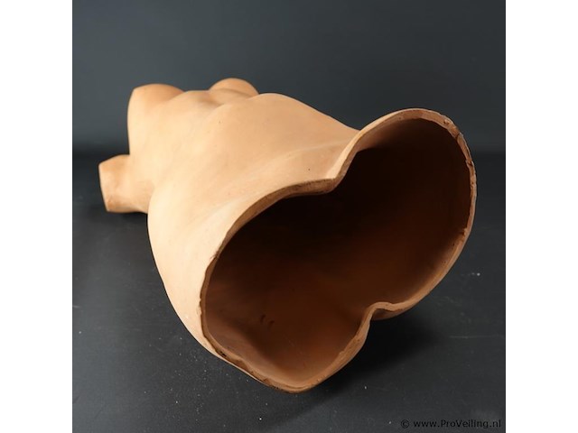 Terracotta vrouwen corso - afbeelding 5 van  5
